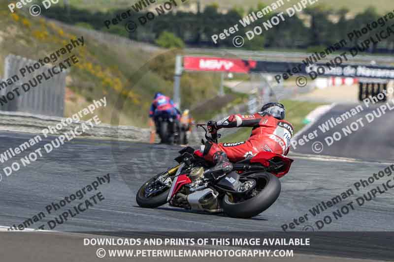 cadwell no limits trackday;cadwell park;cadwell park photographs;cadwell trackday photographs;enduro digital images;event digital images;eventdigitalimages;navarra;no limits trackdays;peter wileman photography;racing digital images;trackday digital images;trackday photos